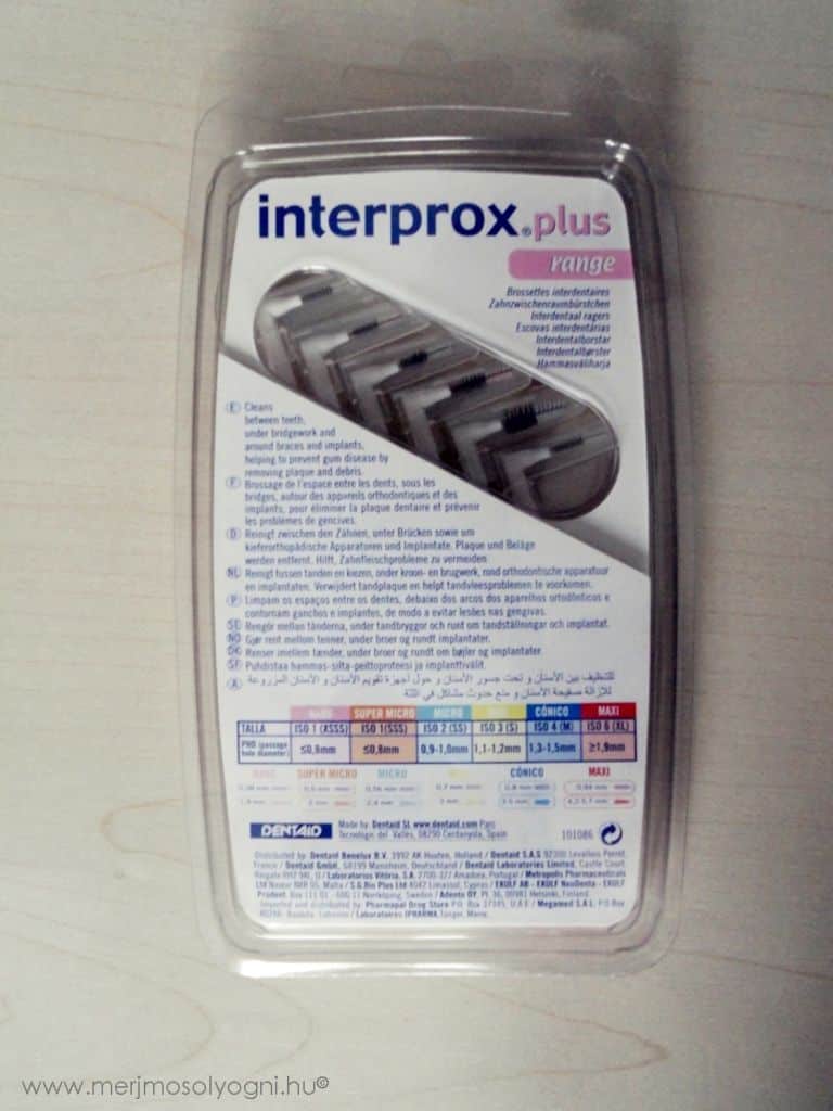 Az Interprox Plus fogközkefe csomagolásának hátoldalán rövid leírást és mérettáblázatot is találunk.